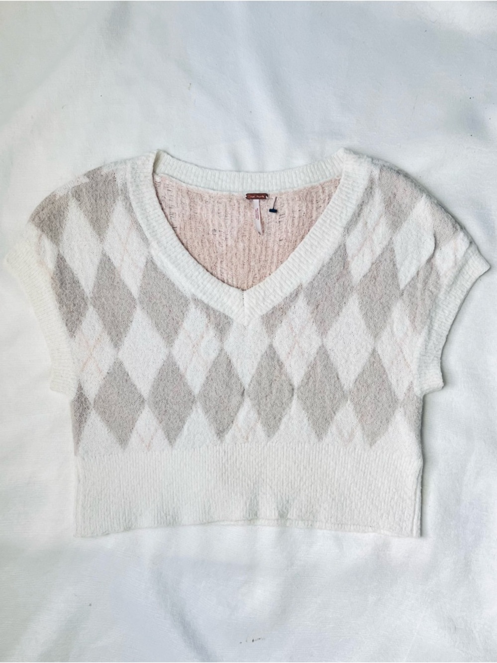 Free People Soft Knit V-Neck argyle CROP Sweater Vest in Cream and Light Taupe M